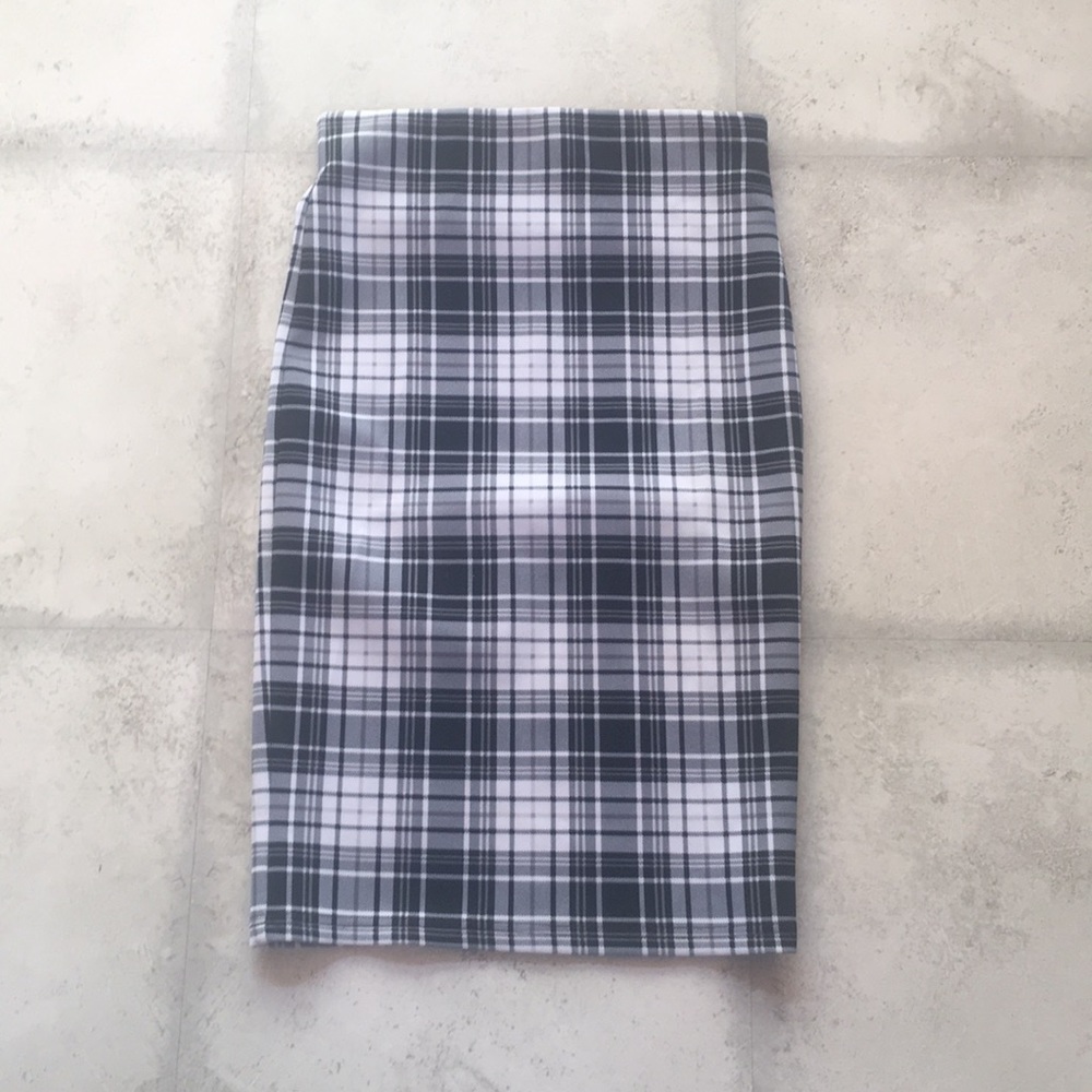 Plaid Midi Pencil Skirt
